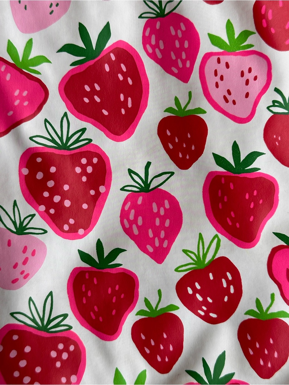 Hatley Strawberries Raincoat size 5 - Picture 3 of 9